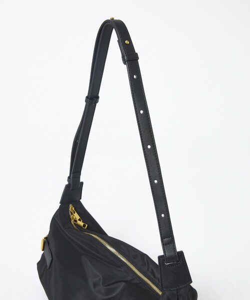 OUTDOOR PRODUCTS（アウトドアプロダクツ）の「【OUTDOOR PRODUCTS / アウトドアプロダクツ】バックルベルト ショルダーバッグ（ショルダーバッグ・レディース・ブラウン/ブラック/カーキ/アイボリー・フリー）」の9枚目の写真