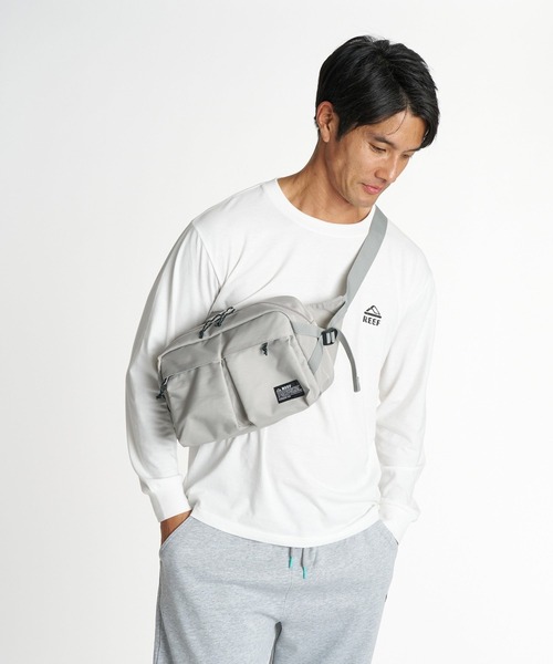 REEF(リーフ)の「REEF メンズ REEF BODY BAG ボディバッグ 【2026年秋冬モデル】/リーフウエストポーチ(ボディバッグ/ウエストポーチ・メンズ・ライトグレー/ブラック・FREE)」の11枚目の写真