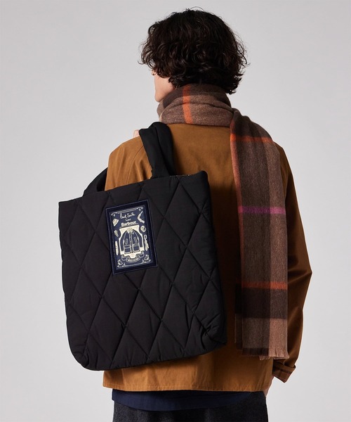 Barbour(バブアー)の「Paul Smith loves Barbour キルティングトートバッグ【263715 LBA0625】(トートバッグ・メンズ・ブラック/ダークグリーン・FREE)」の2枚目の写真