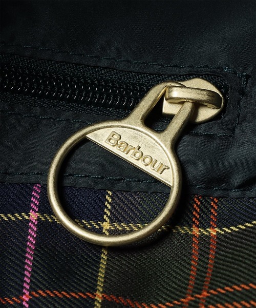 Barbour(バブアー)の「Paul Smith loves Barbour キルティングトートバッグ【263715 LBA0625】(トートバッグ・メンズ・ブラック/ダークグリーン・FREE)」の10枚目の写真