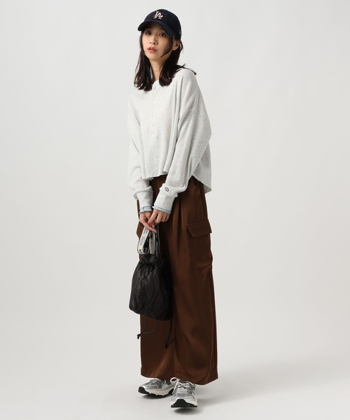 DISCUS ATHLETIC（ディスカス　アスレチック）の「【DISCUS ATHLETIC】配色ワッフルヘンリーロンＴ[WEB限定]（Tシャツ/カットソー・レディース・ブラック/グレー・MEDIUM）」の4枚目の写真