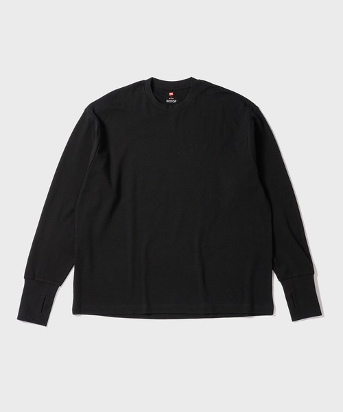 BIOTOP（ビオトープ）の「【Hanes for BIOTOP】NEW Comfort Crew Neck Pullover with Thumbhole（Tシャツ/カットソー・メンズ・ホワイト/ブラック/ダークブラウン・S/M/L/XL）」の4枚目の写真