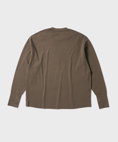 BIOTOP（ビオトープ）の「【Hanes for BIOTOP】NEW Comfort Crew Neck Pullover with Thumbhole（Tシャツ/カットソー・メンズ・ホワイト/ブラック/ダークブラウン・S/M/L/XL）」の11枚目の写真
