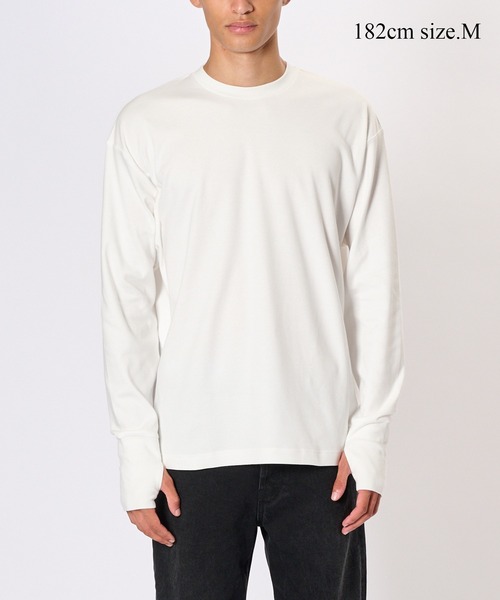 BIOTOP（ビオトープ）の「【Hanes for BIOTOP】NEW Comfort Crew Neck Pullover with Thumbhole（Tシャツ/カットソー・メンズ・ホワイト/ブラック/ダークブラウン・S/M/L/XL）」の15枚目の写真