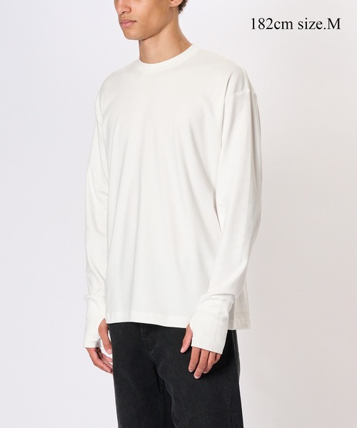 BIOTOP（ビオトープ）の「【Hanes for BIOTOP】NEW Comfort Crew Neck Pullover with Thumbhole（Tシャツ/カットソー・メンズ・ホワイト/ブラック/ダークブラウン・S/M/L/XL）」の16枚目の写真