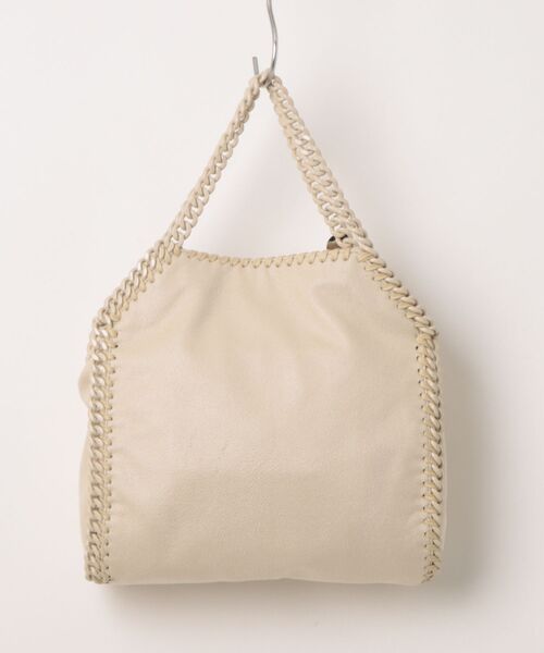 STELLA McCARTNEY(ステラマッカートニー)の「Falabella Mini Tote Bag / ファラベラ ミニ エナメル トートバッグ(ショルダーバッグ・レディース・ベージュ・ONE SIZE)」の2枚目の写真
