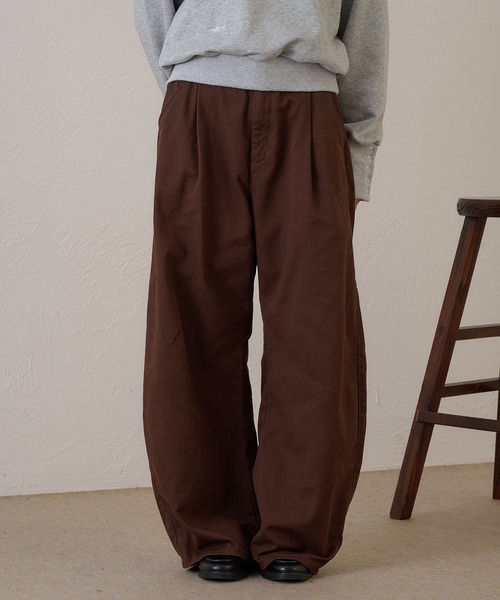 raffime（ラフィミー）の「【Raffime】タックワイドデニムパンツ（デニムパンツ・レディース・ブラック/ブラウン・SMALL/LARGE/MEDIUM）」の10枚目の写真