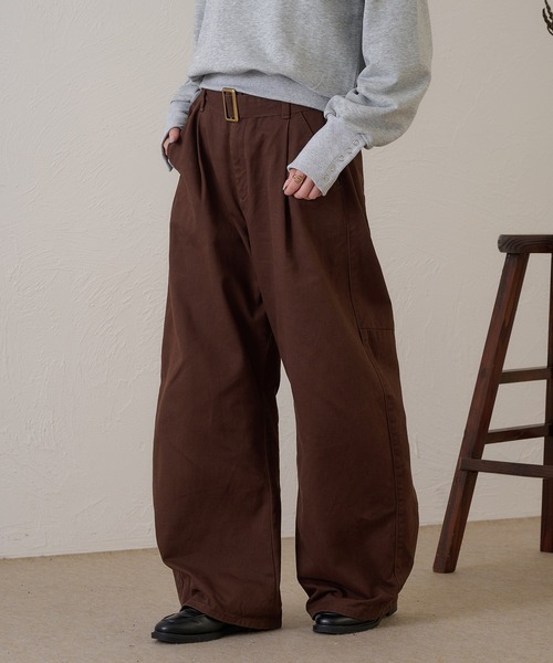 raffime（ラフィミー）の「【Raffime】タックワイドデニムパンツ（デニムパンツ・レディース・ブラック/ブラウン・SMALL/LARGE/MEDIUM）」の12枚目の写真