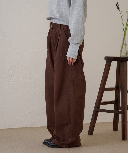 raffime（ラフィミー）の「【Raffime】タックワイドデニムパンツ（デニムパンツ・レディース・ブラック/ブラウン・SMALL/LARGE/MEDIUM）」の13枚目の写真