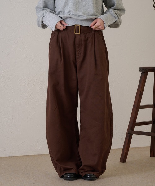 raffime（ラフィミー）の「【Raffime】タックワイドデニムパンツ（デニムパンツ・レディース・ブラック/ブラウン・SMALL/LARGE/MEDIUM）」の9枚目の写真