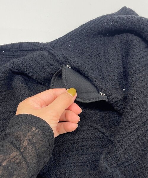 Omekashi(オメカシ)の「ツイード風ニットジャケットカーディガン(カーディガン/ボレロ・レディース・ブラック/ブラック系その他/アイボリー・FREE)」の17枚目の写真