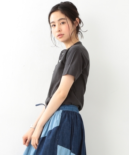 Healthknit（ヘルスニット）の「【FUDGE5月号掲載】Healthknit / ヘンリーネック ショートスリーブ（Tシャツ/カットソー・レディース・ホワイト/ナチュラル/チャコールグレー・ONE SIZE）」の13枚目の写真