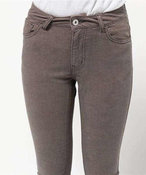 N.(N. Natural Beauty Basic)(エヌエヌナチュラルビューティーベーシック)の「カラースキニー(その他パンツ・レディース・グレー/ブラック・MEDIUM/SMALL)」の9枚目の写真