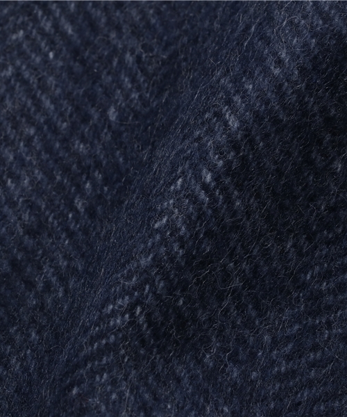Begg & Co(ベグアンドコー)の「BEGG/ Wfaced muffler Hb(マフラー・メンズ・キャメル/ライトグレー/ネイビー・FREE)」の8枚目の写真