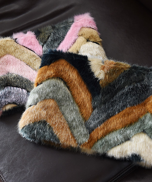 Luz Llena (NEY)（ラズレナニー）の「ミックスファークラッチバッグ（クラッチバッグ・レディース・グリーン/ピンク・ﾌﾘ-）」の3枚目の写真