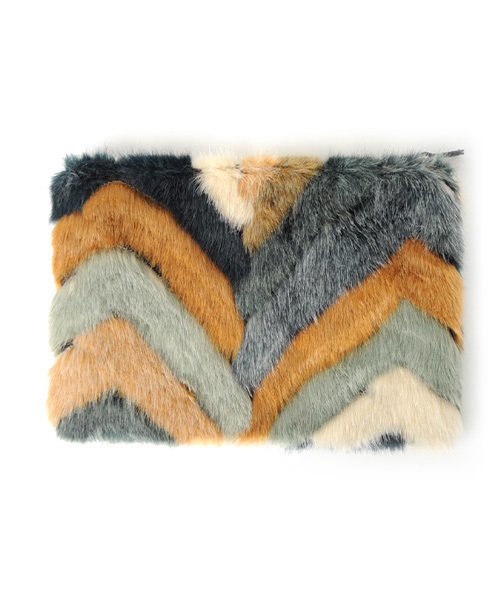 Luz Llena (NEY)（ラズレナニー）の「ミックスファークラッチバッグ（クラッチバッグ・レディース・グリーン/ピンク・ﾌﾘ-）」の5枚目の写真