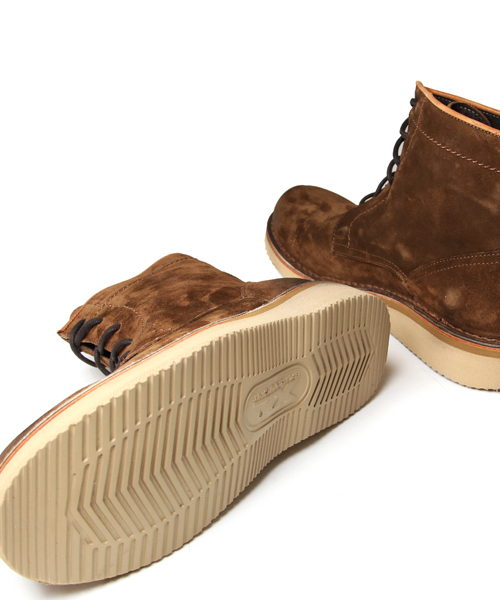 And A（アンドエー）の「クレープソールブーツ（BOEMOS）（ブーツ・メンズ・ブラウン・26.5cm/27.5cm）」の3枚目の写真