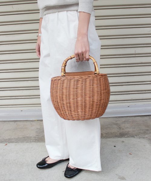 FRAMeWORK（フレームワーク）の「BAGMATI バンブーハンドルBAG　◆（かごバッグ・レディース・キャメル・FREE）」の3枚目の写真