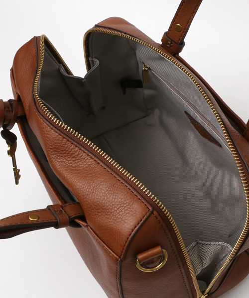 FOSSIL(フォッシル)の「RACHEL SATCHEL ZB7256(ハンドバッグ・レディース・ブラウン/ブラック/グレイッシュベージュ/タン/カリビアンブルー/ブルー系その他/ダークグリーン/レンガ・FREE)」の10枚目の写真