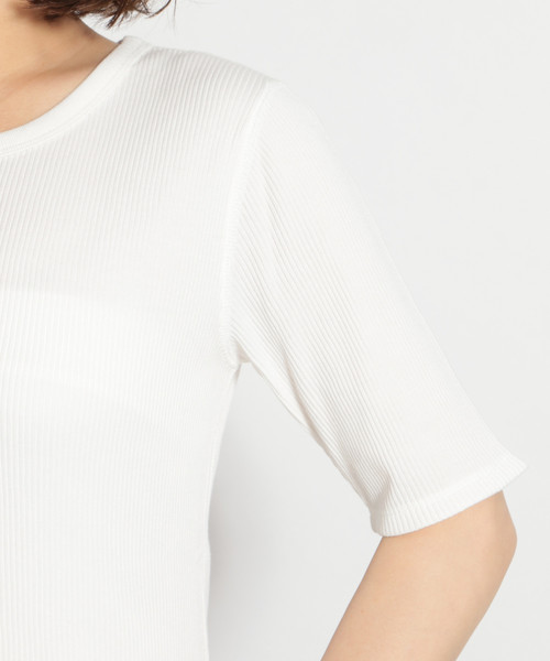 niko and...（ニコアンド）の「細リブフィットプルオーバー（Tシャツ/カットソー・レディース・ブラック/オフホワイト/イエロー/ブルー・MEDIUM/LARGE）」の6枚目の写真