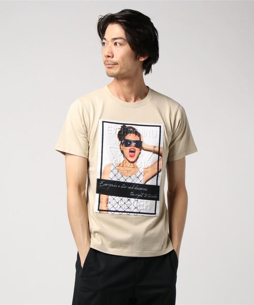 STYLEBLOCK（スタイルブロック）の「ガールズフォトTエンボスプリント半袖Tシャツ（Tシャツ/カットソー・メンズ・オフホワイト/ベージュ/ブラック・M/L）」の3枚目の写真