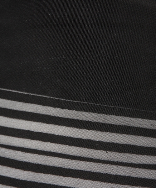 goocy（グーシー）の「【goocy】オーガンジー切替裏毛プルオーバー（スウェット・レディース・グリーン/ブラック/アイボリー・FREE）」の6枚目の写真