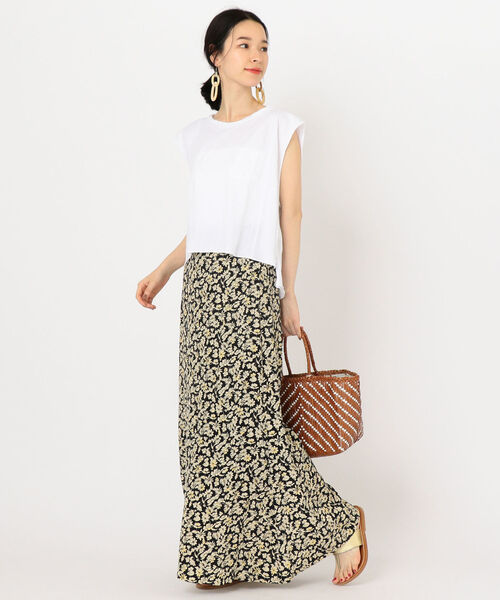 SHIPS(シップス)の「CAL.Berries:ツイストタンクトップ(タンクトップ・レディース・ホワイト/ブラック/グリーン/レッド・ONE SIZE)」の17枚目の写真
