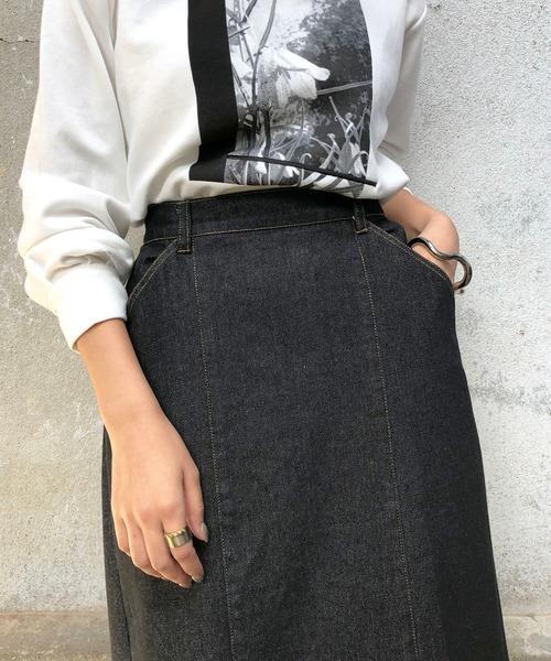 &g'aime（アンジェム）の「【&g'aime】サイドスリットデニムスカート（デニムスカート・レディース・ブラック/ブルー・FREE）」の3枚目の写真