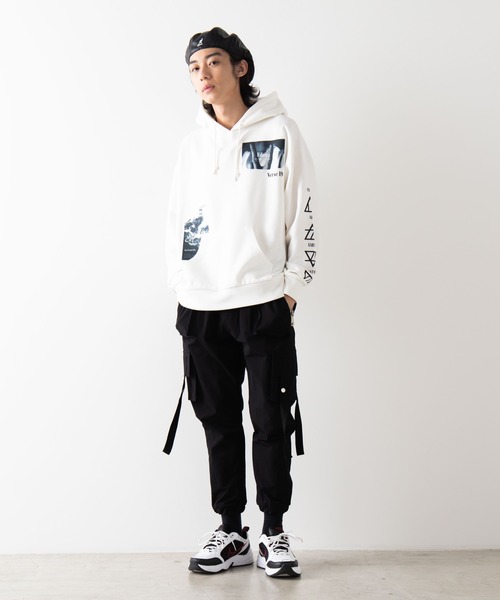 WEGO(ウィゴー)の「WEGO/Photoビッグシルエットプルパーカー(パーカー・メンズ・ホワイト/ブラック・MEDIUM/LARGE)」の6枚目の写真