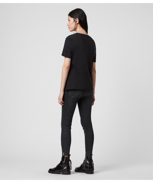 ALLSAINTS（オールセインツ）の「EXPRESS WILMA TEE | エクスプレス ウィルマ Tシャツ（Tシャツ/カットソー・レディース・ブラック・SMALL/MEDIUM/LARGE）」の5枚目の写真