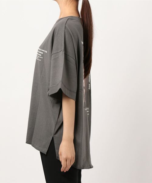 RAG MACHINE（ラグマシーン）の「【RAG MACHINE】フォトデザインＴシャツ（Tシャツ/カットソー・レディース・ホワイト/ベージュ/ダークグレー・M/L）」の9枚目の写真