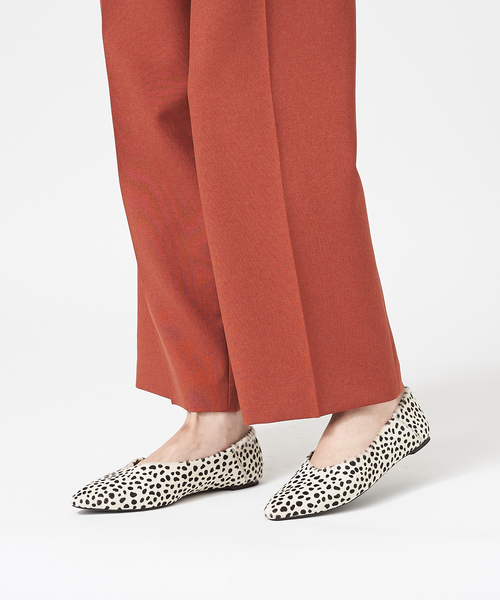 PICHE ABAHOUSE(ピシェ アバハウス)の「バブーシュ2WAYフラットシューズ(パンプス・レディース・ブラック/その他/ブロンズ・40/38/39/35/36/37/34)」の5枚目の写真