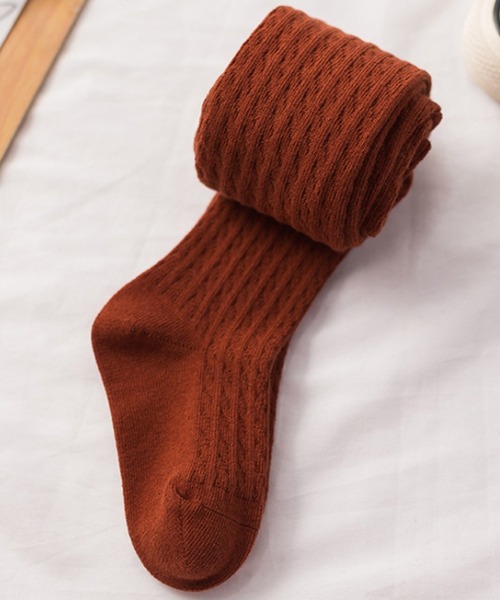 TeddyShop（テディショップ）の「キッズ  ベーシックツイストリブタイツ（タイツ/ストッキング・キッズ・マスタード/ホワイト/チャコールグレー/テラコッタ/グレー/ブラック/ピンクベージュ/パープル・95/105/115/125/135）」の5枚目の写真