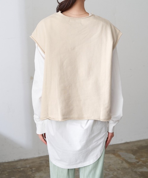 Chaco closet(チャコ クローゼット)の「【セットアイテム】ショート丈スウェットベスト×ラウンドヘムロンT レイヤードセット(ベスト・レディース・グリーン系その他/ダークグレー/クリーム/パープル・FREE)」の7枚目の写真
