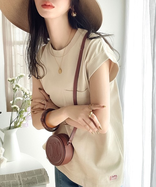 Java（ジャバ）の「《JaVaジャバ コラボ》綿100％USAコットン。大人カジュアルポケットTシャツ（Tシャツ/カットソー・レディース・ホワイト/ブラック/ベージュ/グレイッシュベージュ・MEDIUM/LARGE/X-LARGE/SMALL）」の4枚目の写真