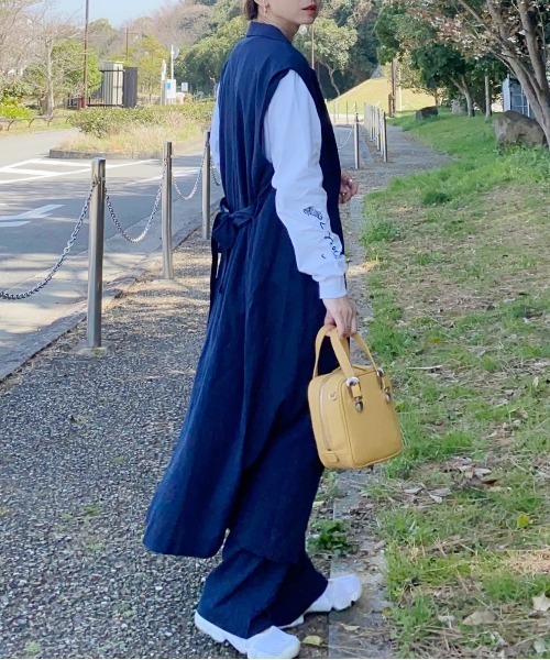 AZUL ENCANTO（アズールエンカント）の「ロングジレ（ワンピース・レディース・ベージュ/ネイビー/イエロー・FREE）」の10枚目の写真