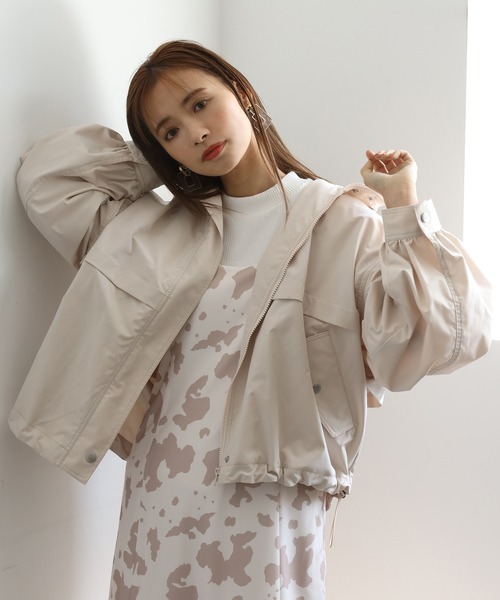 one after another NICE CLAUP（ワンアフターアナザーナイスクラップ）の「ボリューム袖マウンテンパーカー（マウンテンパーカー・レディース・アイボリー/ブラック/チャコールグレー/ミント・FREE）」の8枚目の写真