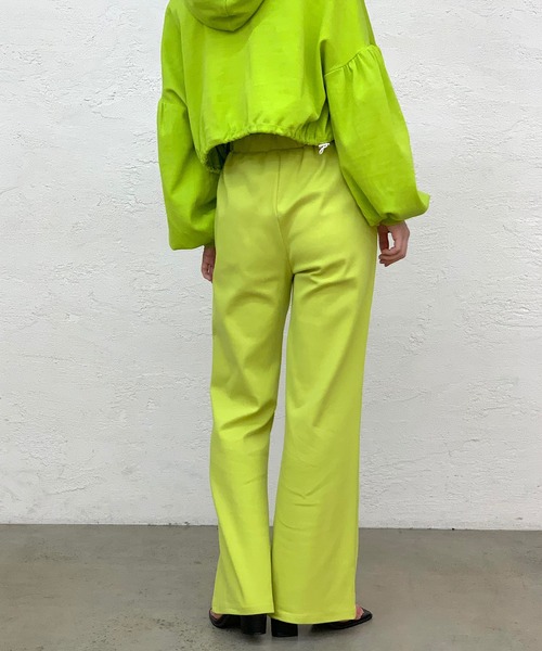 CIAOPANIC（チャオパニック）の「【SCENE by CIAOPANIC/シーンバイチャオパニック】カットフレアパンツ/WEB限定（スラックス・レディース・オフホワイト/ライム・FREE）」の9枚目の写真