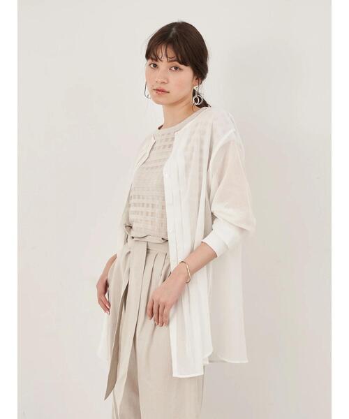 YECCA VECCA（イェッカヴェッカ）の「2wayコットンシフォンタックブラウス　＊（シャツ/ブラウス・レディース・ホワイト/ベージュ/ブルー・FREE）」の4枚目の写真