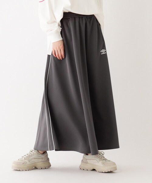 UMBRO セットアップ : ウィメンズ Tシャツ & サロペットスカート UMBRO/別注 Track Skirt｜Daytona Park(FREAK'S STORE公式通販)