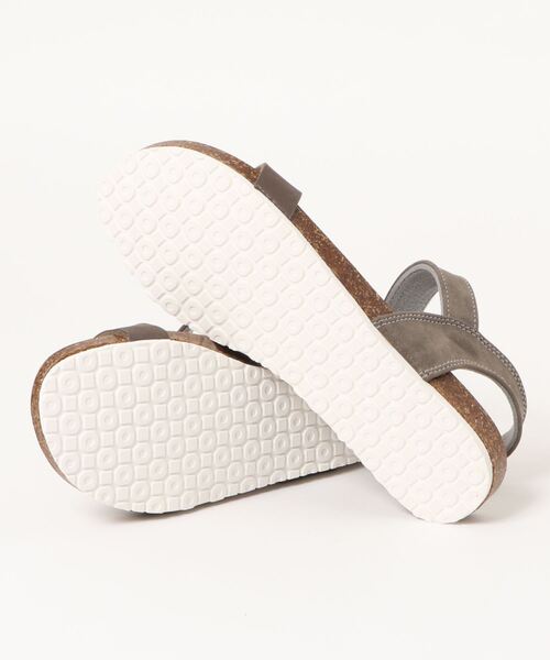 Samansa Mos2 blue（サマンサモスモスブルー）の「ワンストラップフットベッドサンダル（サンダル・レディース・ブラック/モカ/キナリ・MEDIUM/LARGE）」の4枚目の写真