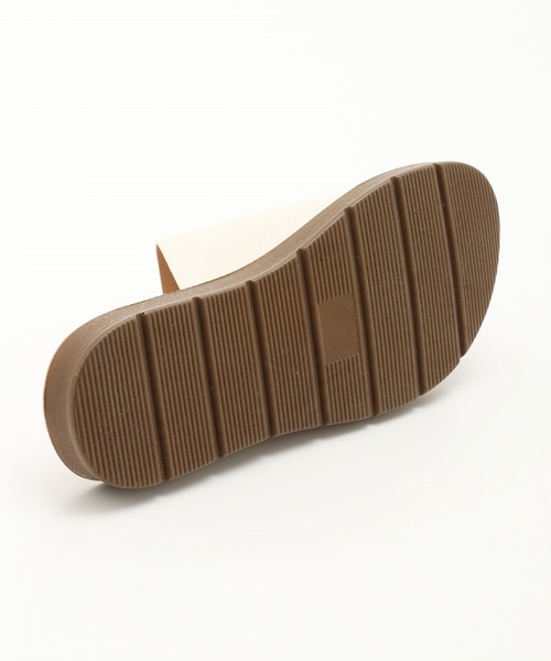 Honeys（ハニーズ）の「トングフラットサンダル（サンダル・レディース・ブラック/ホワイト/ホワイト×ブラック/ブラウン・L/M/S）」の10枚目の写真