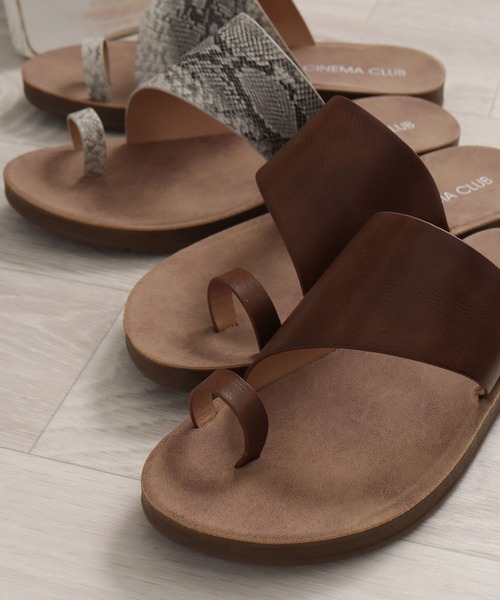 Honeys（ハニーズ）の「トングフラットサンダル（サンダル・レディース・ブラック/ホワイト/ホワイト×ブラック/ブラウン・L/M/S）」の14枚目の写真