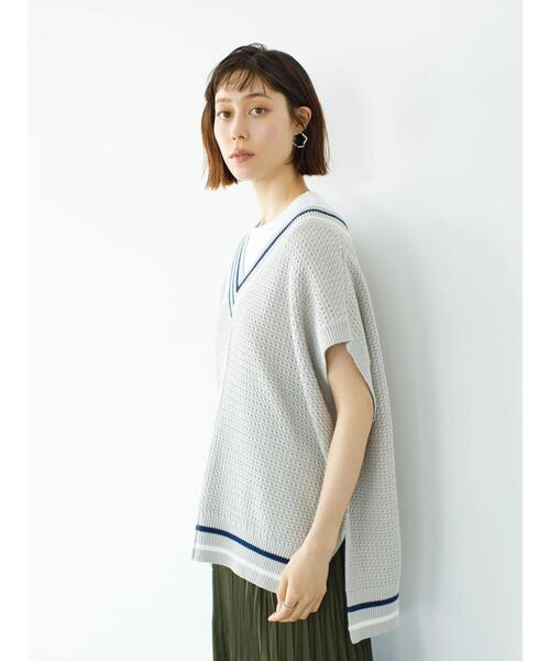 koe（コエ）の「ＶネックＢＩＧニットベスト＊（ベスト・レディース・ベージュ/ホワイト・M-L/S-M）」の4枚目の写真
