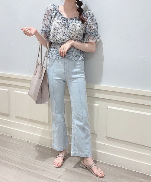 MAJESTIC LEGON（マジェスティックレゴン）の「ガーリーパターンフリルブラウス（シャツ/ブラウス・レディース・ブラック系その他/イエロー系その他/ホワイト系その他2/ブルー系その他2・SMALL/MEDIUM）」の12枚目の写真