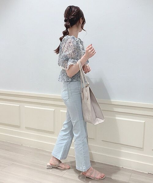 MAJESTIC LEGON（マジェスティックレゴン）の「ガーリーパターンフリルブラウス（シャツ/ブラウス・レディース・ブラック系その他/イエロー系その他/ホワイト系その他2/ブルー系その他2・SMALL/MEDIUM）」の22枚目の写真