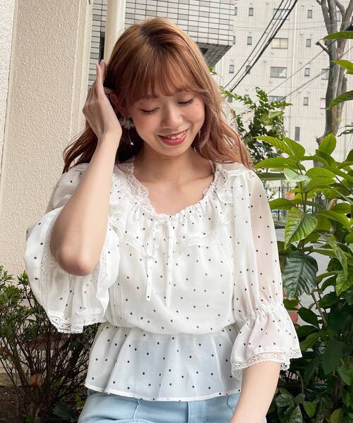 MAJESTIC LEGON（マジェスティックレゴン）の「ガーリーパターンフリルブラウス（シャツ/ブラウス・レディース・ブラック系その他/イエロー系その他/ホワイト系その他2/ブルー系その他2・SMALL/MEDIUM）」の19枚目の写真