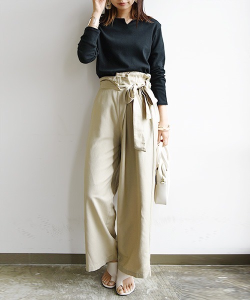 and it_(アンドイット)の「Beコルテキーネックデイリーロングカットソー(Tシャツ/カットソー・レディース・ブラック/ダークブラウン/ブラウン/オフホワイト/カーキ/オートミール・FREE)」の12枚目の写真