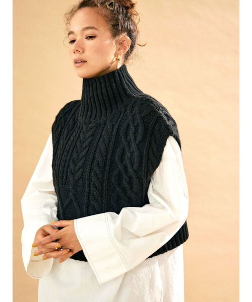 Ungrid（アングリッド）の「パッチワークケーブルニットベスト（ニット/セーター・レディース・アイボリー/ブラック/モカ・FREE）」の14枚目の写真