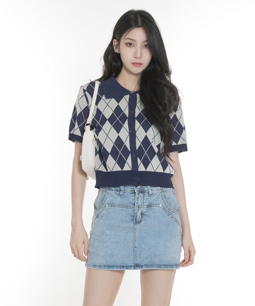 FOLLOWIN（フォロウィン）の「アーガイルチェックニット半袖カーディガン（カーディガン/ボレロ・レディース・ブラック/パープル/グレー/ベージュ/ネイビー・FREE）」の4枚目の写真